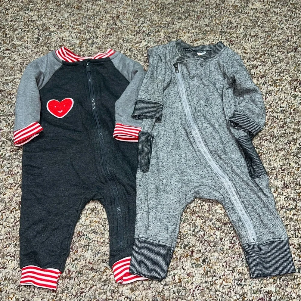 Boys, girls 0-3 month outfits, pajamas Kids One Pieces, Lot of 2, 0-3 months